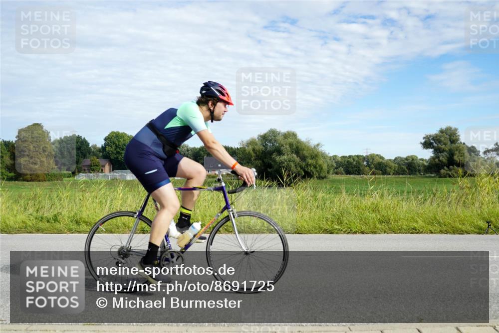 31.08.2025 - Elbe Triathlon Hamburg Michael Burmester http://msf.ph/oto/8691725 31.08.2025 10:12:29 Radfahren 473, 499, 587, 648, 665, 708, 748 meine-sportfotos.de
