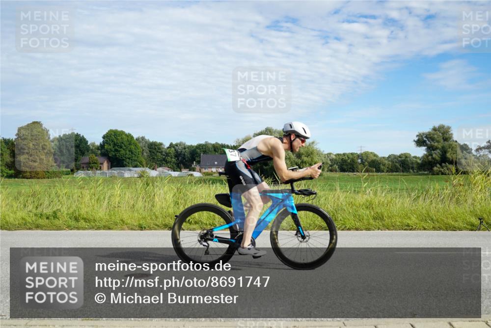 31.08.2025 - Elbe Triathlon Hamburg Michael Burmester http://msf.ph/oto/8691747 31.08.2025 10:12:53 Radfahren 664, 712, 722, 737, 745, 775, 779 meine-sportfotos.de