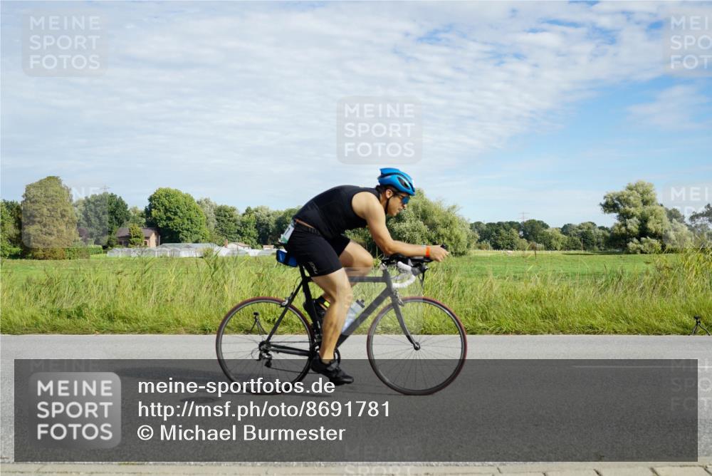 31.08.2025 - Elbe Triathlon Hamburg Michael Burmester http://msf.ph/oto/8691781 31.08.2025 10:14:06 Radfahren 607, 729, 773, 881 meine-sportfotos.de