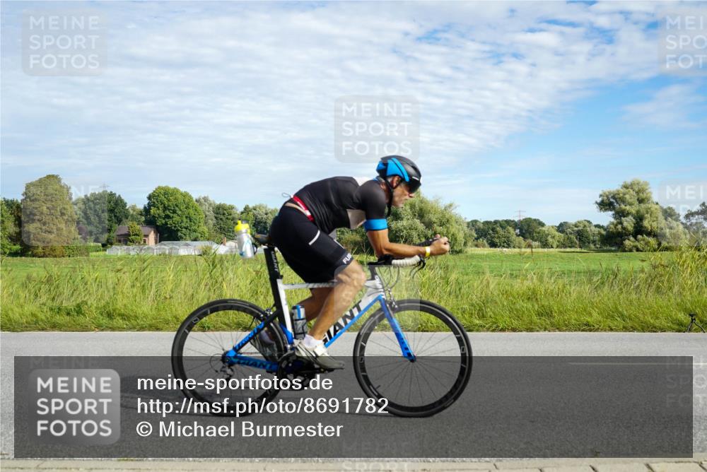 31.08.2025 - Elbe Triathlon Hamburg Michael Burmester http://msf.ph/oto/8691782 31.08.2025 10:14:11 Radfahren 759, 773, 881, 888 meine-sportfotos.de