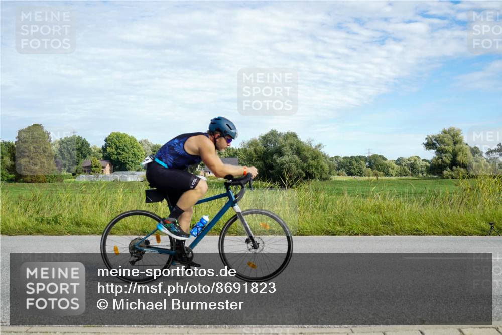 31.08.2025 - Elbe Triathlon Hamburg Michael Burmester http://msf.ph/oto/8691823 31.08.2025 10:15:59 Radfahren 438, 624 meine-sportfotos.de