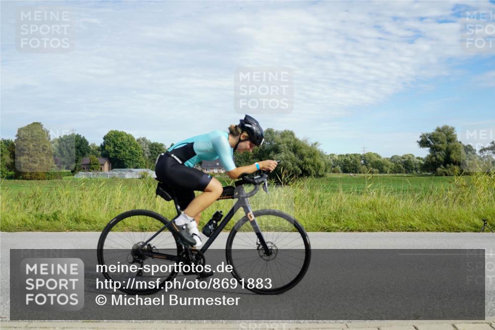 31.08.2025 - Elbe Triathlon Hamburg Michael Burmester http://msf.ph/oto/8691883 31.08.2025 10:18:16 Radfahren 850, 1032 meine-sportfotos.de