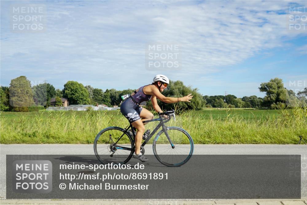 31.08.2025 - Elbe Triathlon Hamburg Michael Burmester http://msf.ph/oto/8691891 31.08.2025 10:18:51 Radfahren 778, 901 meine-sportfotos.de