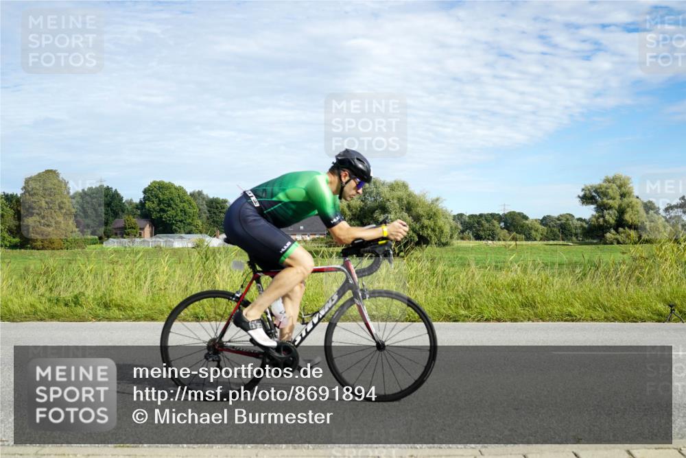 31.08.2025 - Elbe Triathlon Hamburg Michael Burmester http://msf.ph/oto/8691894 31.08.2025 10:19:04 Radfahren 487, 674, 690, 735, 777, 944 meine-sportfotos.de