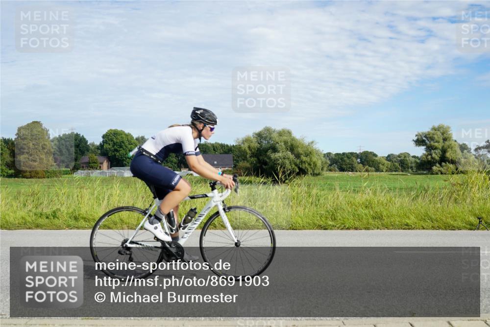 31.08.2025 - Elbe Triathlon Hamburg Michael Burmester http://msf.ph/oto/8691903 31.08.2025 10:19:14 Radfahren 487, 713, 777, 803, 828, 856, 930 meine-sportfotos.de