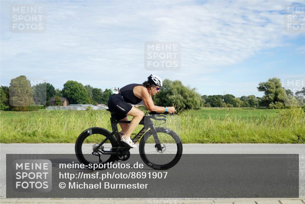 31.08.2025 - Elbe Triathlon Hamburg Michael Burmester http://msf.ph/oto/8691907 31.08.2025 10:19:17 Radfahren 803, 828, 930 meine-sportfotos.de
