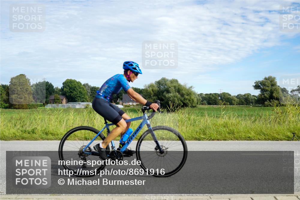 31.08.2025 - Elbe Triathlon Hamburg Michael Burmester http://msf.ph/oto/8691916 31.08.2025 10:19:38 Radfahren 466, 760, 794, 915, 932 meine-sportfotos.de