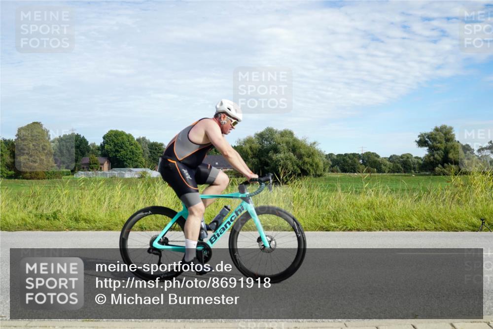 31.08.2025 - Elbe Triathlon Hamburg Michael Burmester http://msf.ph/oto/8691918 31.08.2025 10:19:54 Radfahren 609, 742, 795, 807, 903, 921 meine-sportfotos.de