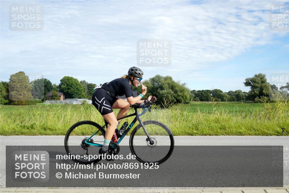 31.08.2025 - Elbe Triathlon Hamburg Michael Burmester http://msf.ph/oto/8691925 31.08.2025 10:19:57 Radfahren 609, 742, 795, 807, 903, 921 meine-sportfotos.de