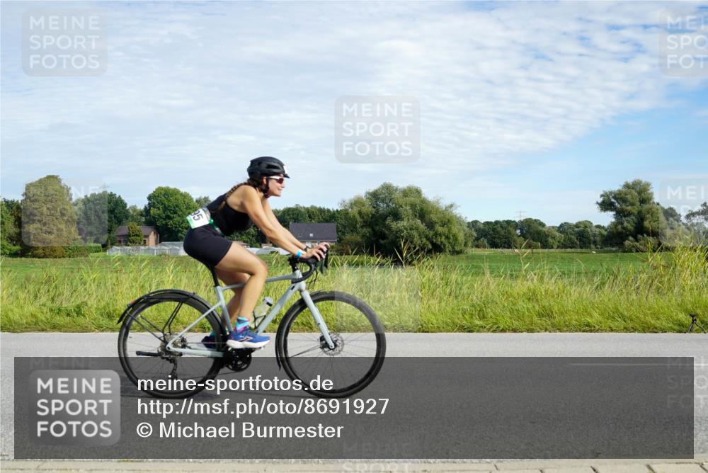 31.08.2025 - Elbe Triathlon Hamburg Michael Burmester http://msf.ph/oto/8691927 31.08.2025 10:19:58 Radfahren 609, 742, 795, 807, 816, 903, 921 meine-sportfotos.de