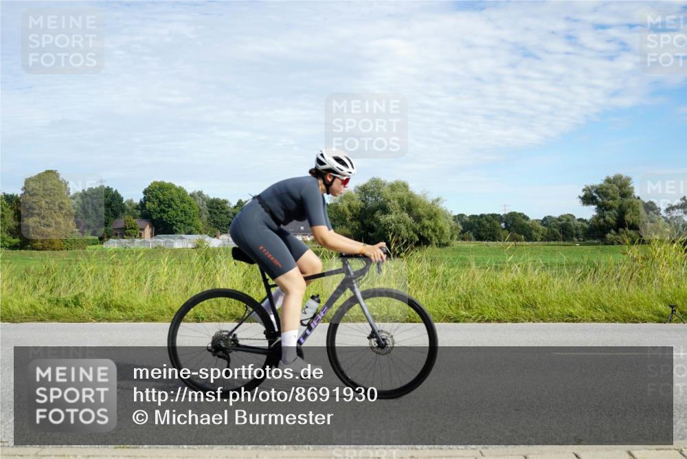 31.08.2025 - Elbe Triathlon Hamburg Michael Burmester http://msf.ph/oto/8691930 31.08.2025 10:20:09 Radfahren 577, 599, 781 meine-sportfotos.de