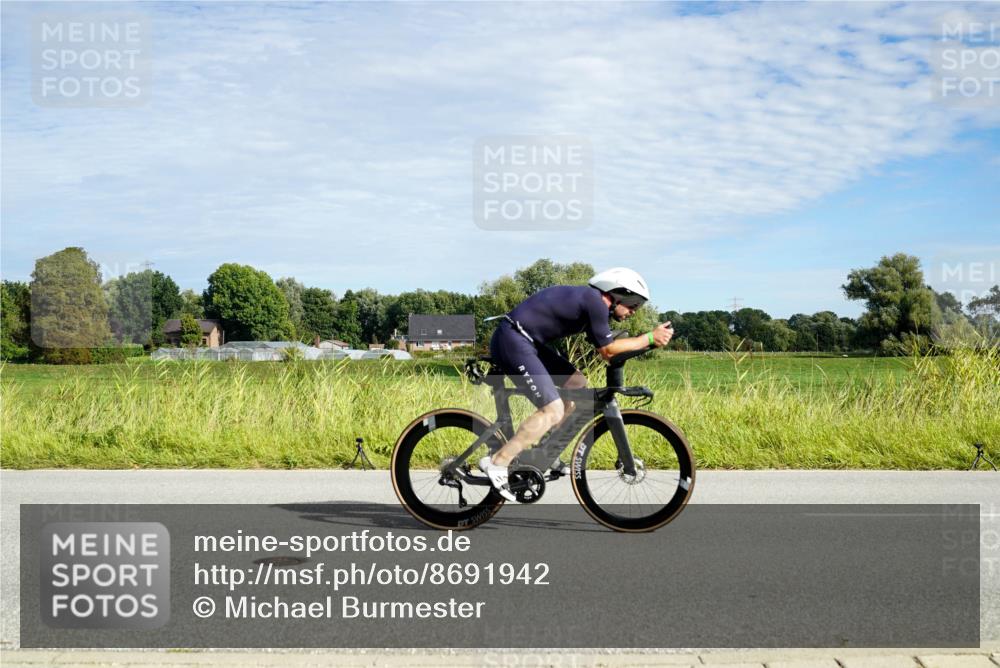 31.08.2025 - Elbe Triathlon Hamburg Michael Burmester http://msf.ph/oto/8691942 31.08.2025 10:20:37 Radfahren 508, 920, 1090 meine-sportfotos.de