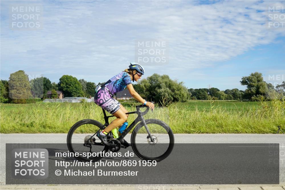 31.08.2025 - Elbe Triathlon Hamburg Michael Burmester http://msf.ph/oto/8691959 31.08.2025 10:21:10 Radfahren 771, 892, 902 meine-sportfotos.de