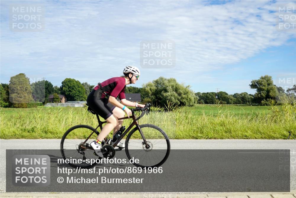 31.08.2025 - Elbe Triathlon Hamburg Michael Burmester http://msf.ph/oto/8691966 31.08.2025 10:21:24 Radfahren 687, 744, 790, 822, 1034 meine-sportfotos.de