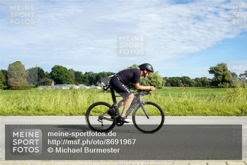31.08.2025 - Elbe Triathlon Hamburg Michael Burmester http://msf.ph/oto/8691967 31.08.2025 10:21:26 Radfahren 687, 744, 790, 822, 1034 meine-sportfotos.de