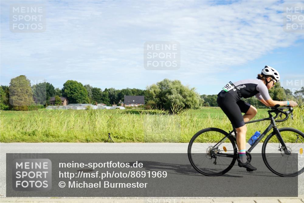 31.08.2025 - Elbe Triathlon Hamburg Michael Burmester http://msf.ph/oto/8691969 31.08.2025 10:21:26 Radfahren 687, 744, 790, 822, 1034 meine-sportfotos.de