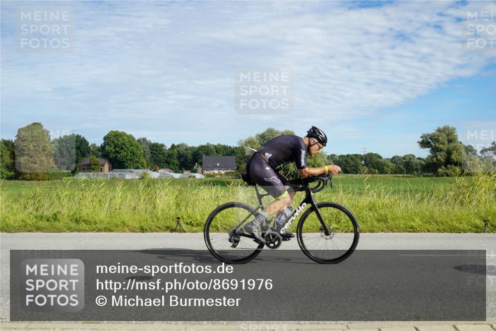 31.08.2025 - Elbe Triathlon Hamburg Michael Burmester http://msf.ph/oto/8691976 31.08.2025 10:21:41 Radfahren 736, 764, 766, 788, 895, 900, 907, 933 meine-sportfotos.de