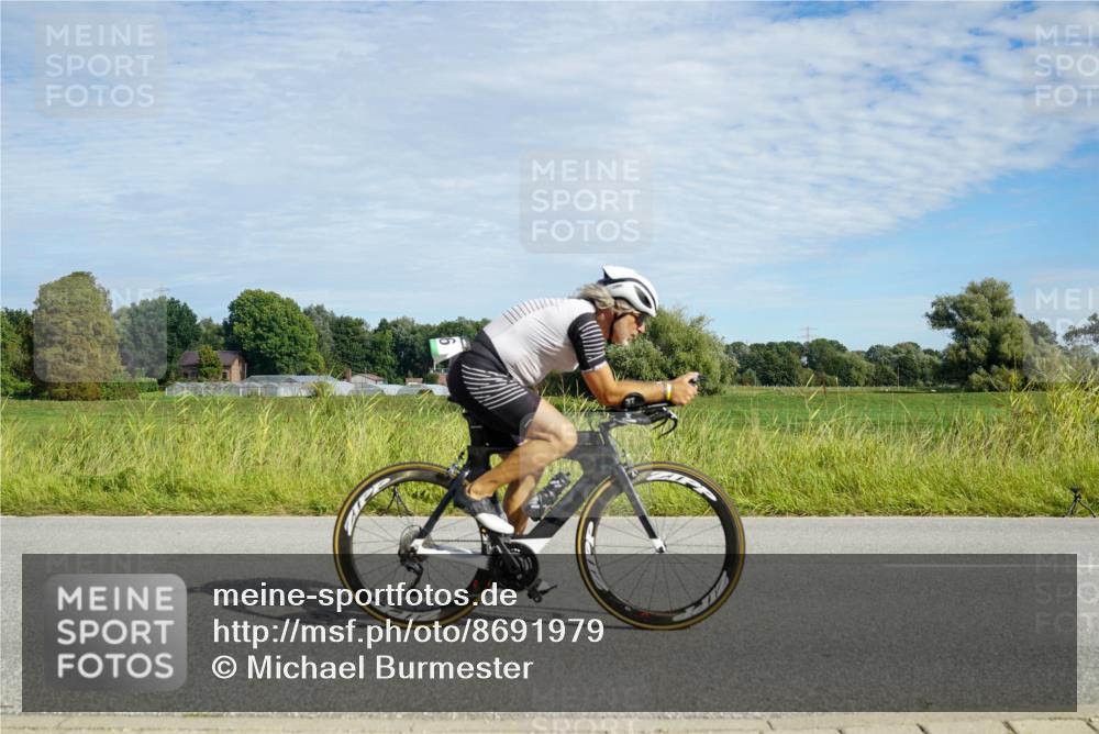 31.08.2025 - Elbe Triathlon Hamburg Michael Burmester http://msf.ph/oto/8691979 31.08.2025 10:21:41 Radfahren 736, 764, 766, 788, 895, 900, 907, 933 meine-sportfotos.de