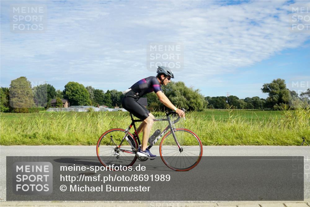 31.08.2025 - Elbe Triathlon Hamburg Michael Burmester http://msf.ph/oto/8691989 31.08.2025 10:21:55 Radfahren 654, 769, 796, 810, 814, 844, 849, 953, 1001, 1024, 1030 meine-sportfotos.de