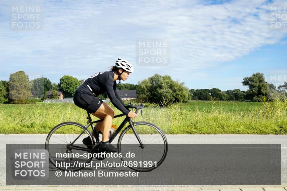 31.08.2025 - Elbe Triathlon Hamburg Michael Burmester http://msf.ph/oto/8691991 31.08.2025 10:21:56 Radfahren 654, 769, 796, 810, 814, 844, 849, 953, 1024, 1030, 1101 meine-sportfotos.de
