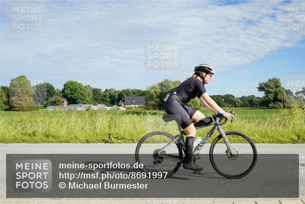 31.08.2025 - Elbe Triathlon Hamburg Michael Burmester http://msf.ph/oto/8691997 31.08.2025 10:22:01 Radfahren 413, 769, 796, 810, 814, 842, 1030, 1042, 1101 meine-sportfotos.de