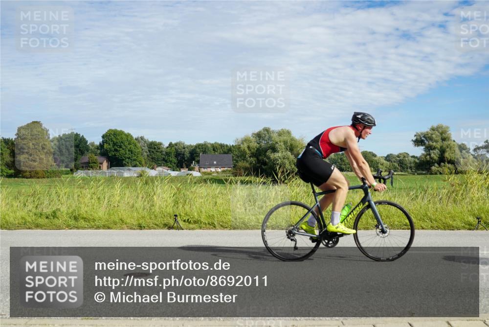 31.08.2025 - Elbe Triathlon Hamburg Michael Burmester http://msf.ph/oto/8692011 31.08.2025 10:22:19 Radfahren 730, 824, 974, 1000, 1009, 1085 meine-sportfotos.de