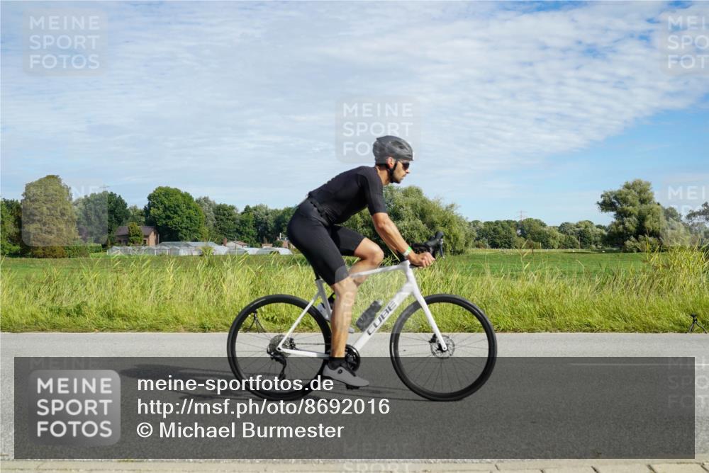 31.08.2025 - Elbe Triathlon Hamburg Michael Burmester http://msf.ph/oto/8692016 31.08.2025 10:22:28 Radfahren 612, 832, 899, 983, 1009, 1051, 1052 meine-sportfotos.de