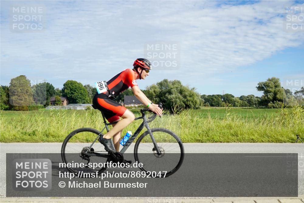 31.08.2025 - Elbe Triathlon Hamburg Michael Burmester http://msf.ph/oto/8692047 31.08.2025 10:23:07 Radfahren 981, 995, 996, 1049, 1077, 1106 meine-sportfotos.de