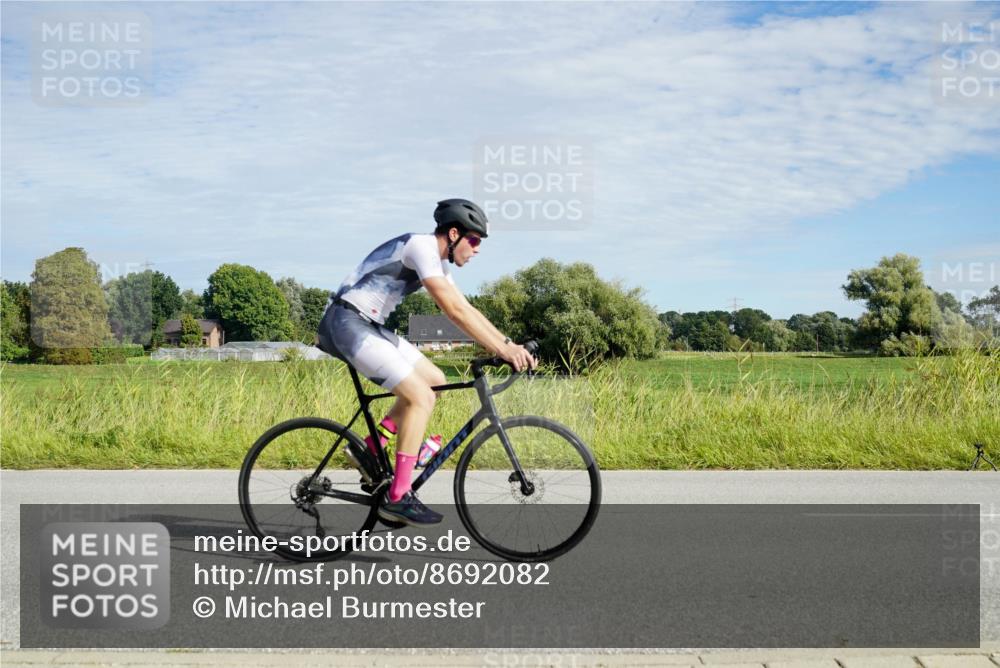 31.08.2025 - Elbe Triathlon Hamburg Michael Burmester http://msf.ph/oto/8692082 31.08.2025 10:23:57 Radfahren 704, 741, 752, 861, 914, 926, 961, 1031, 1043 meine-sportfotos.de