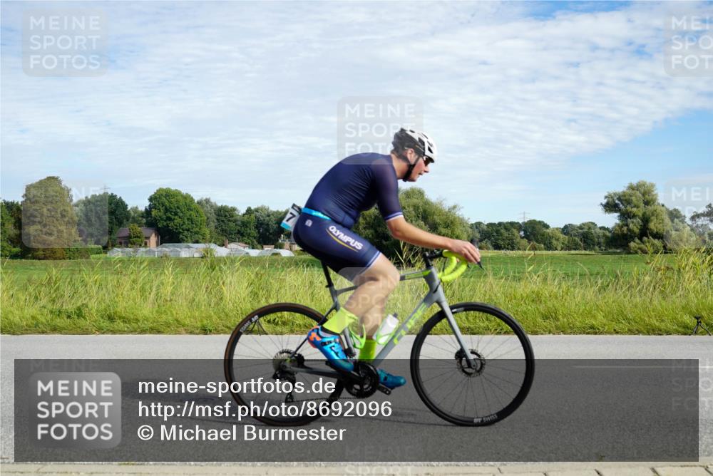 31.08.2025 - Elbe Triathlon Hamburg Michael Burmester http://msf.ph/oto/8692096 31.08.2025 10:24:21 Radfahren 703, 943, 972, 1028, 1047, 1074, 1083 meine-sportfotos.de