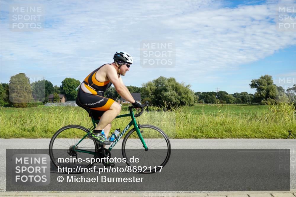 31.08.2025 - Elbe Triathlon Hamburg Michael Burmester http://msf.ph/oto/8692117 31.08.2025 10:24:55 Radfahren 693, 937, 964 meine-sportfotos.de