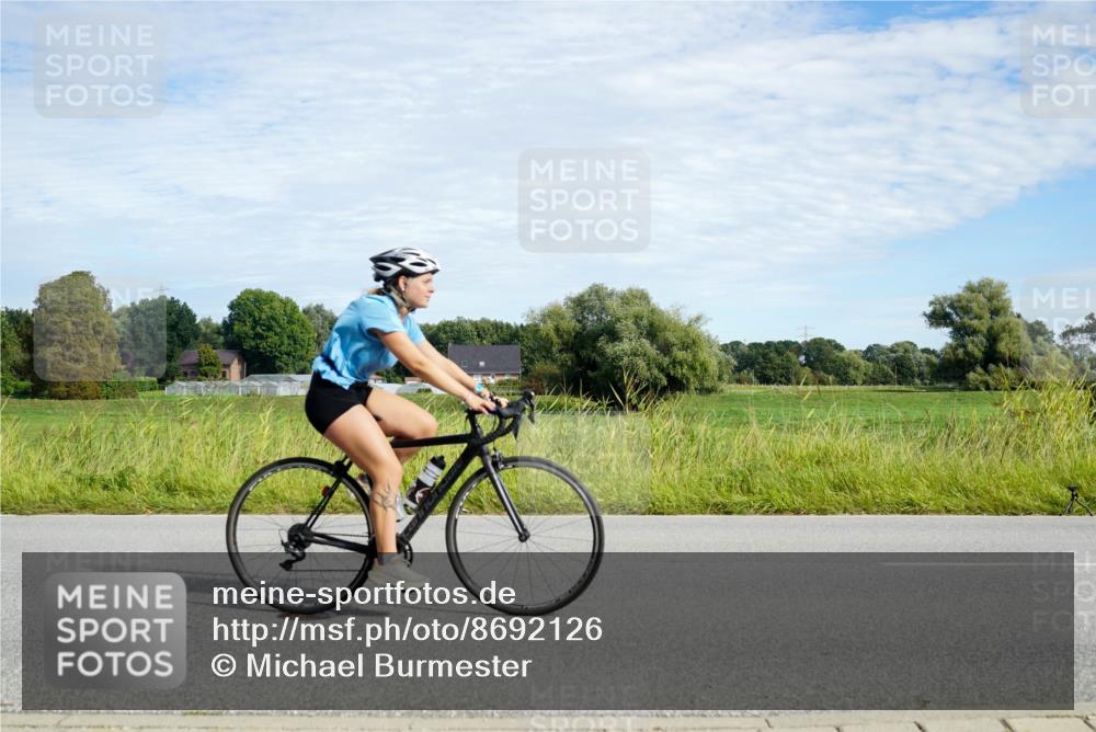 31.08.2025 - Elbe Triathlon Hamburg Michael Burmester http://msf.ph/oto/8692126 31.08.2025 10:25:08 Radfahren 662, 782, 929, 958, 1003, 1039 meine-sportfotos.de