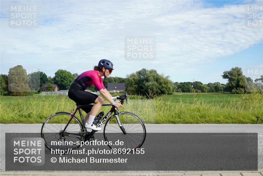 31.08.2025 - Elbe Triathlon Hamburg Michael Burmester http://msf.ph/oto/8692155 31.08.2025 10:26:03 Radfahren 768, 806, 1082 meine-sportfotos.de
