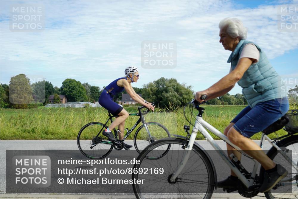 31.08.2025 - Elbe Triathlon Hamburg Michael Burmester http://msf.ph/oto/8692169 31.08.2025 10:26:27 Radfahren 905, 934, 951, 980, 1103, 1108, 1149 meine-sportfotos.de