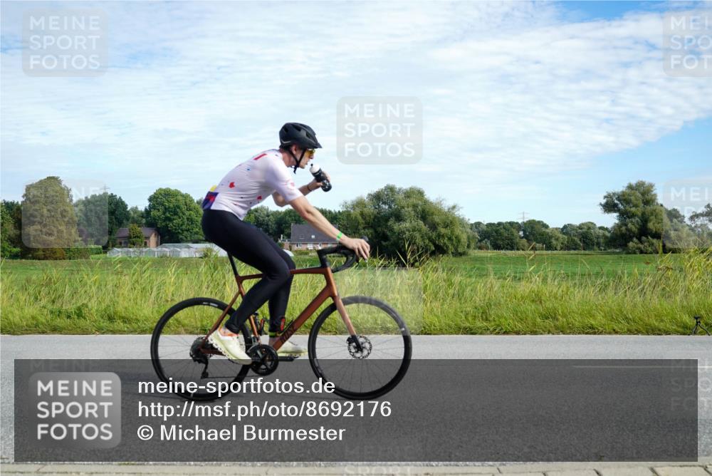 31.08.2025 - Elbe Triathlon Hamburg Michael Burmester http://msf.ph/oto/8692176 31.08.2025 10:26:40 Radfahren 785, 1010 meine-sportfotos.de