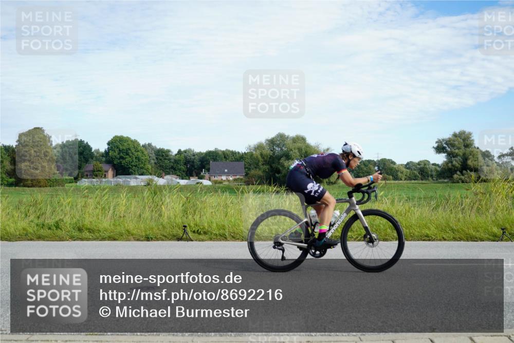 31.08.2025 - Elbe Triathlon Hamburg Michael Burmester http://msf.ph/oto/8692216 31.08.2025 10:28:15 Radfahren 799, 813, 817, 866 meine-sportfotos.de