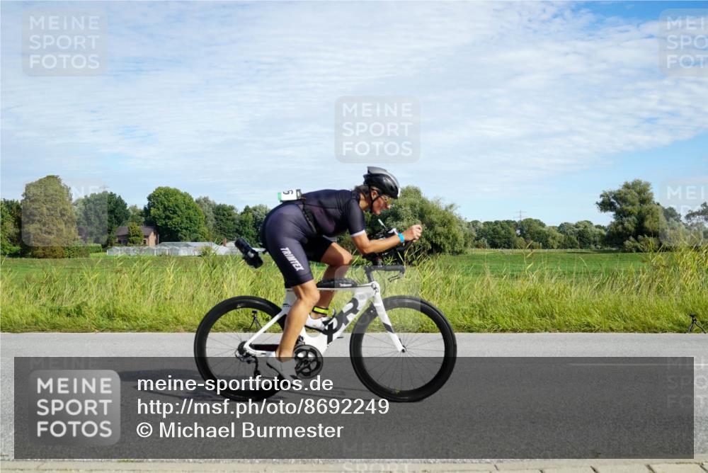 31.08.2025 - Elbe Triathlon Hamburg Michael Burmester http://msf.ph/oto/8692249 31.08.2025 10:29:45 Radfahren 775, 894, 916, 1017 meine-sportfotos.de