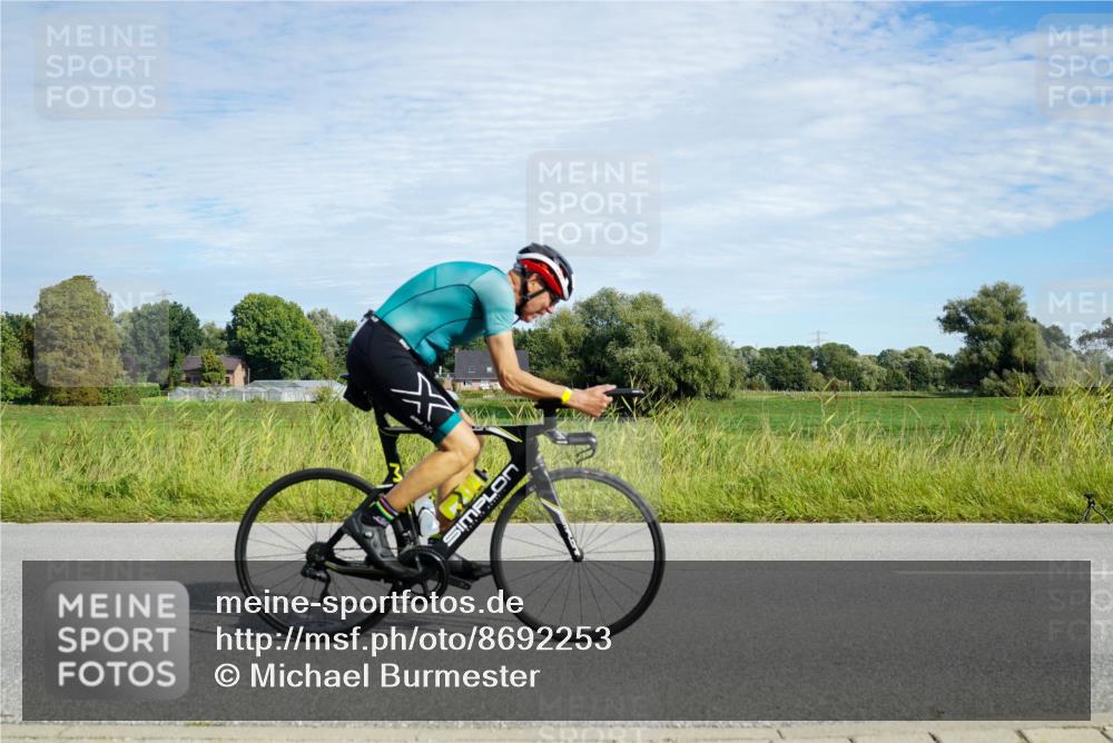 31.08.2025 - Elbe Triathlon Hamburg Michael Burmester http://msf.ph/oto/8692253 31.08.2025 10:29:52 Radfahren 606, 775, 870, 888, 894, 1017, 1155 meine-sportfotos.de