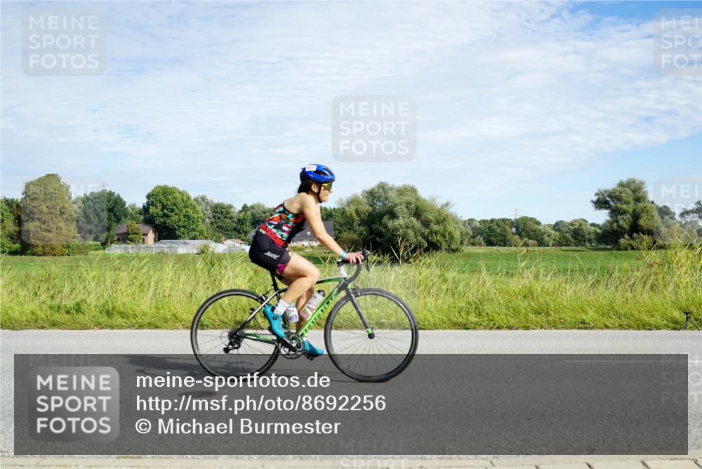 31.08.2025 - Elbe Triathlon Hamburg Michael Burmester http://msf.ph/oto/8692256 31.08.2025 10:29:57 Radfahren 606, 870, 887, 888, 1011, 1155, 1180, 1202 meine-sportfotos.de