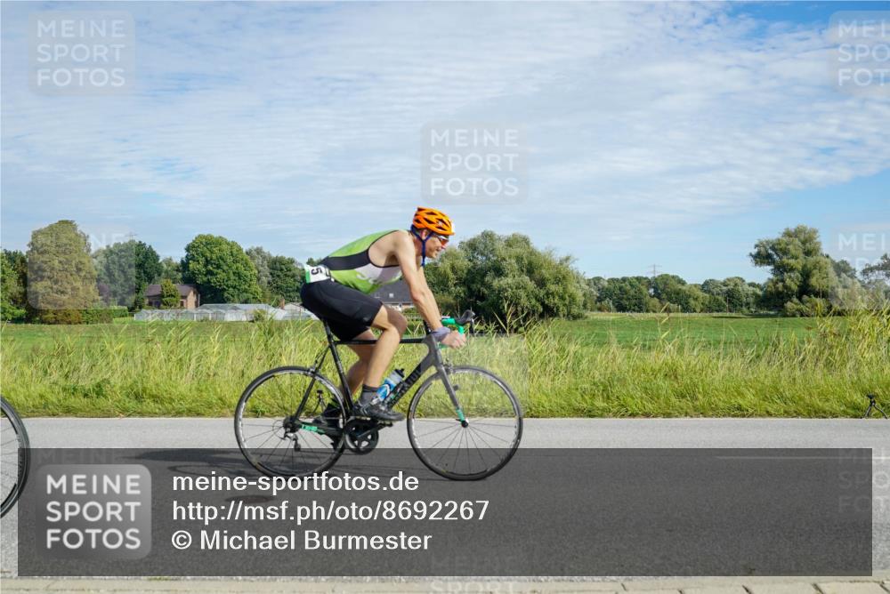 31.08.2025 - Elbe Triathlon Hamburg Michael Burmester http://msf.ph/oto/8692267 31.08.2025 10:30:17 Radfahren 587, 745, 821, 845, 949, 1041, 1445 meine-sportfotos.de
