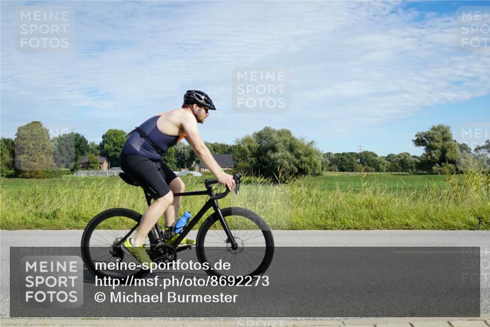 31.08.2025 - Elbe Triathlon Hamburg Michael Burmester http://msf.ph/oto/8692273 31.08.2025 10:30:33 Radfahren 774, 1068 meine-sportfotos.de