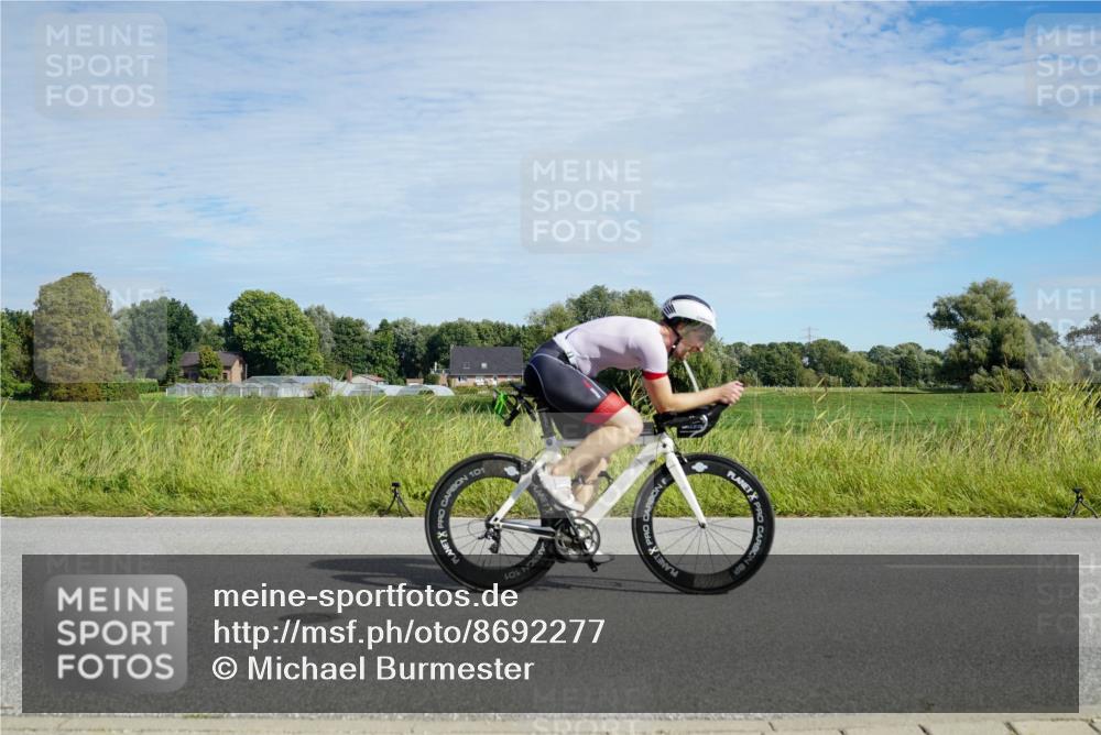 31.08.2025 - Elbe Triathlon Hamburg Michael Burmester http://msf.ph/oto/8692277 31.08.2025 10:30:44 Radfahren 593, 800, 835, 1121 meine-sportfotos.de