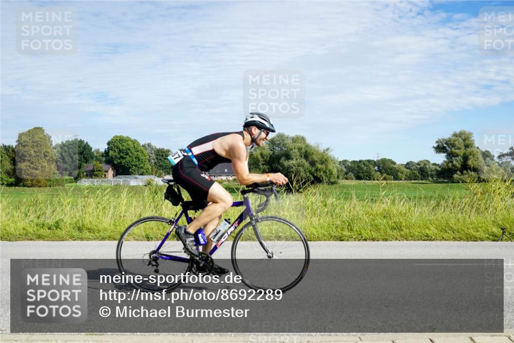 31.08.2025 - Elbe Triathlon Hamburg Michael Burmester http://msf.ph/oto/8692289 31.08.2025 10:31:18 Radfahren 1072, 1132, 1187 meine-sportfotos.de