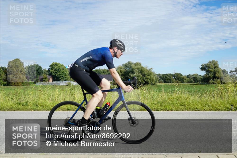 31.08.2025 - Elbe Triathlon Hamburg Michael Burmester http://msf.ph/oto/8692292 31.08.2025 10:31:27 Radfahren 1079, 1128, 1193, 1246 meine-sportfotos.de