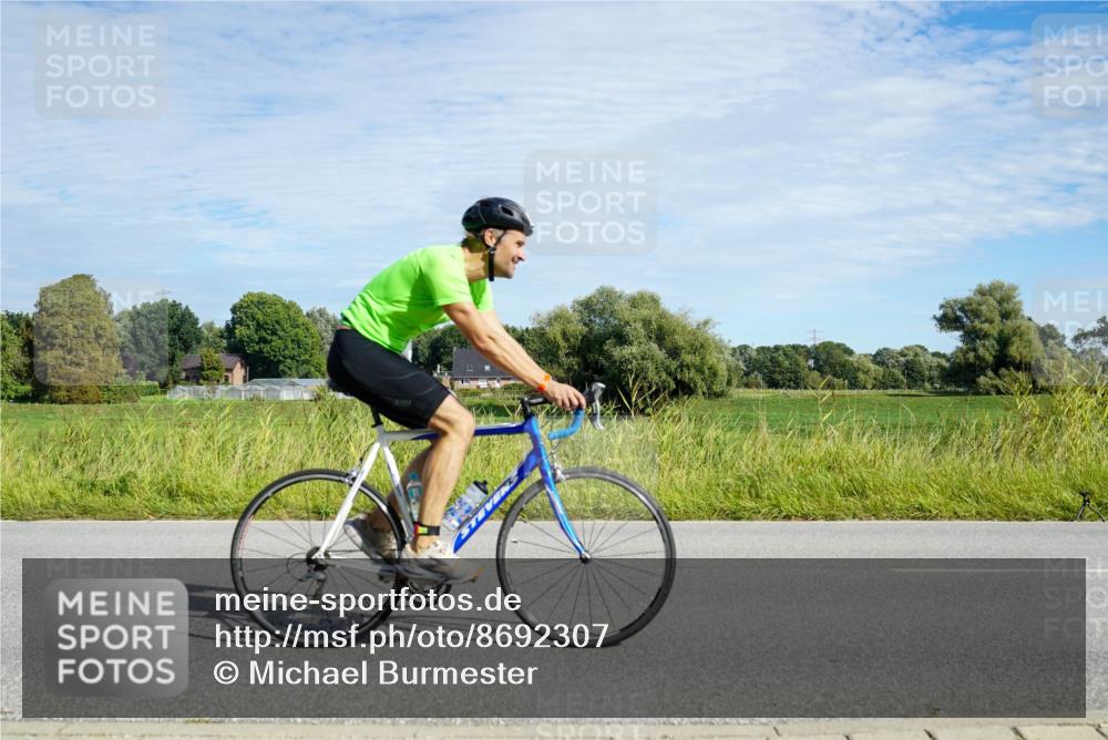 31.08.2025 - Elbe Triathlon Hamburg Michael Burmester http://msf.ph/oto/8692307 31.08.2025 10:32:04 Radfahren 679, 787, 912, 1144, 1216 meine-sportfotos.de