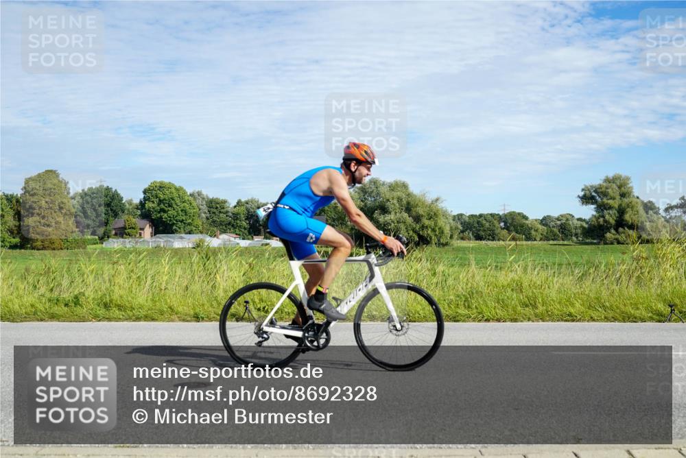 31.08.2025 - Elbe Triathlon Hamburg Michael Burmester http://msf.ph/oto/8692328 31.08.2025 10:32:41 Radfahren 786, 896, 1174, 1226, 1240 meine-sportfotos.de