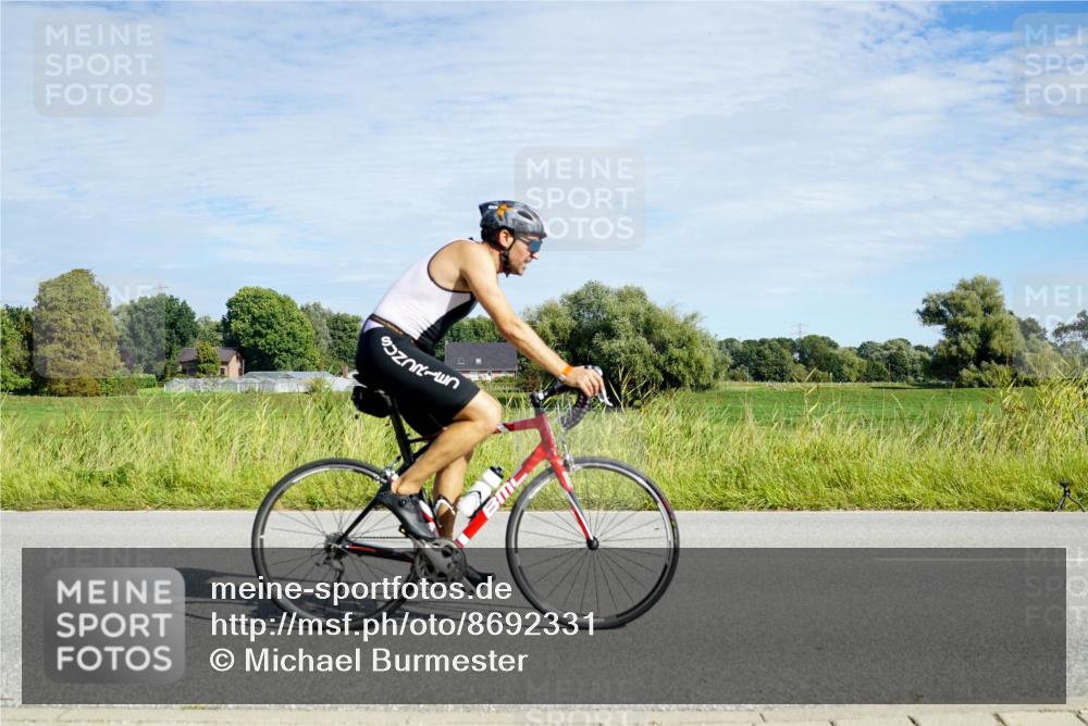 31.08.2025 - Elbe Triathlon Hamburg Michael Burmester http://msf.ph/oto/8692331 31.08.2025 10:32:50 Radfahren 804, 1195 meine-sportfotos.de