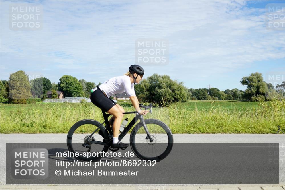 31.08.2025 - Elbe Triathlon Hamburg Michael Burmester http://msf.ph/oto/8692332 31.08.2025 10:32:52 Radfahren 804, 1195 meine-sportfotos.de