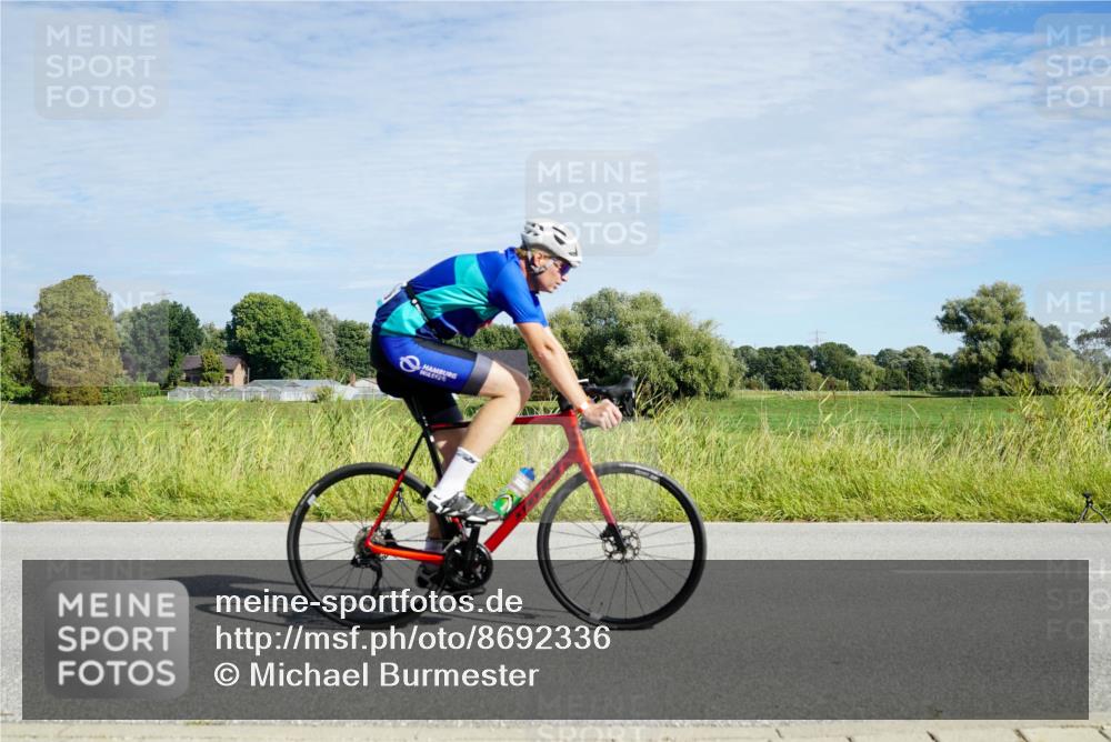 31.08.2025 - Elbe Triathlon Hamburg Michael Burmester http://msf.ph/oto/8692336 31.08.2025 10:33:07 Radfahren 1112, 1116, 1139, 1184, 1234, 1243 meine-sportfotos.de