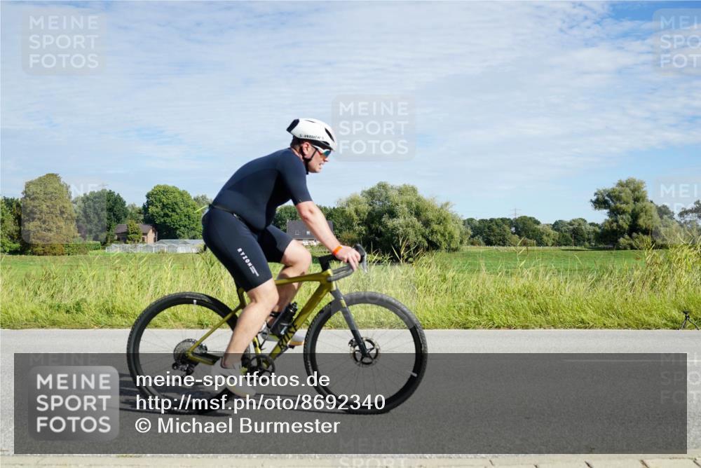 31.08.2025 - Elbe Triathlon Hamburg Michael Burmester http://msf.ph/oto/8692340 31.08.2025 10:33:12 Radfahren 1112, 1139, 1169, 1170, 1184, 1243 meine-sportfotos.de